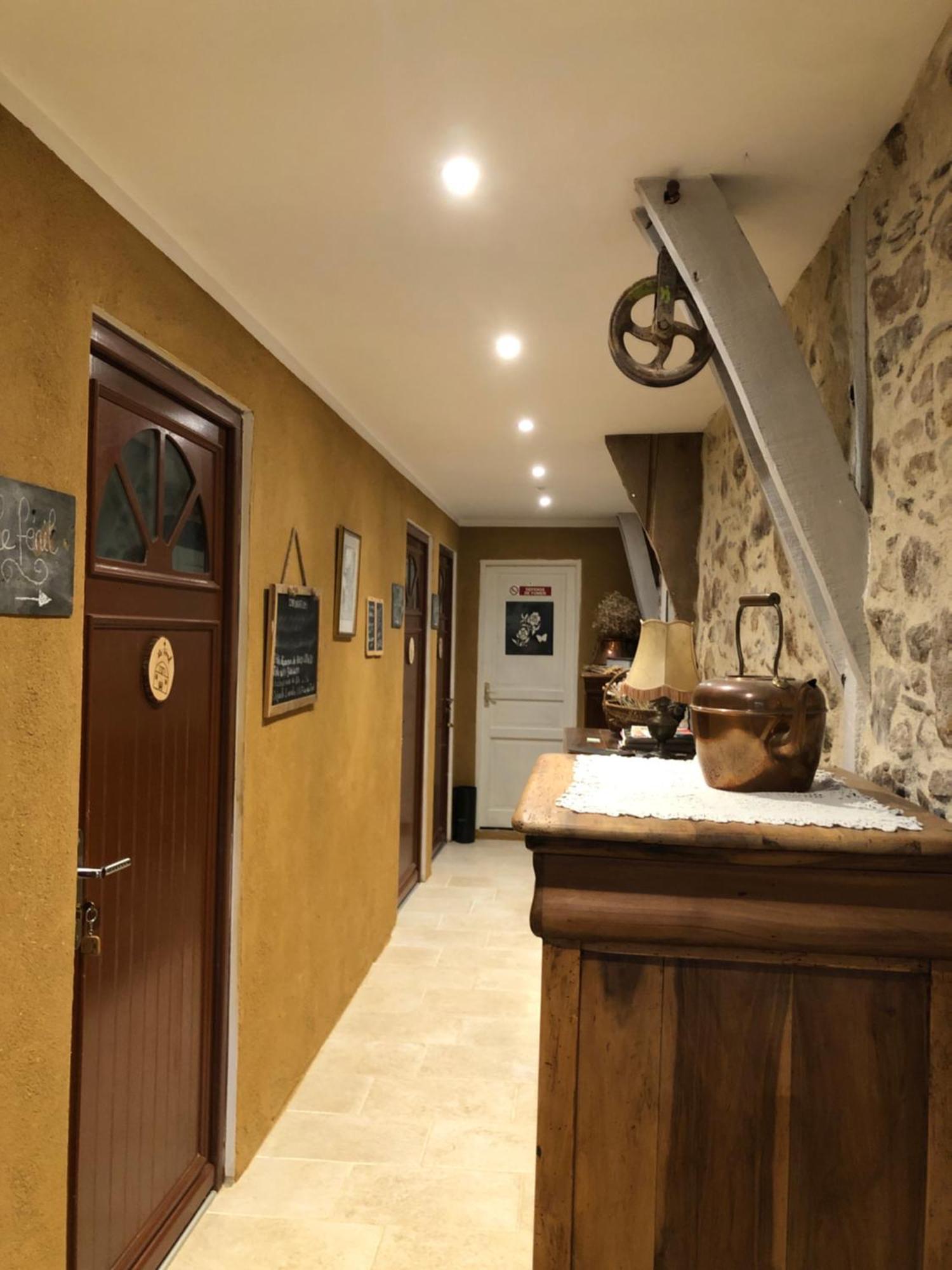 Ecuries De Saint Maurice- Maison D'Hotes De Gondou Lacapelle-Marival Δωμάτιο φωτογραφία