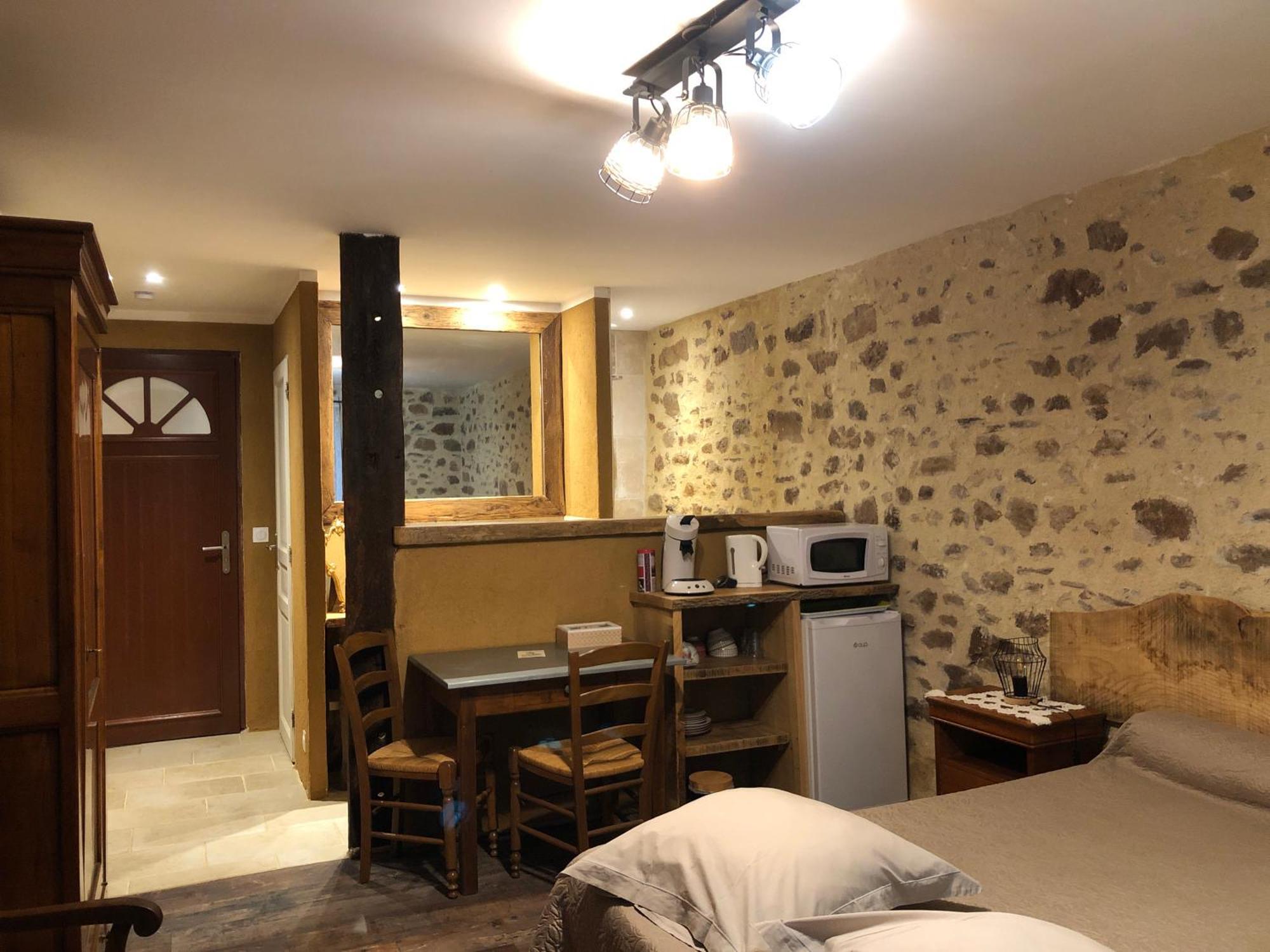 Ecuries De Saint Maurice- Maison D'Hotes De Gondou Lacapelle-Marival Εξωτερικό φωτογραφία